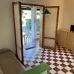 In 41085 *